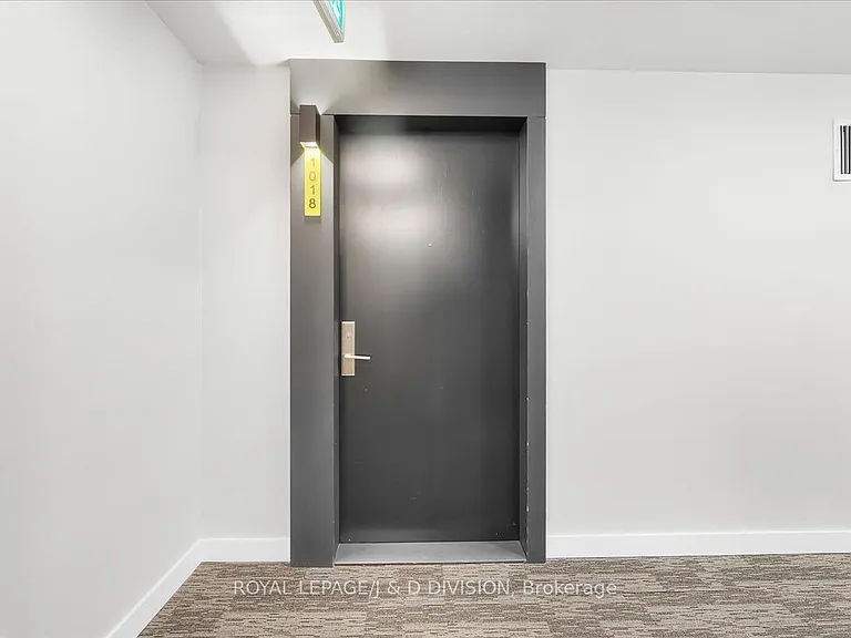 158 Front St E #1018 — Photo 3