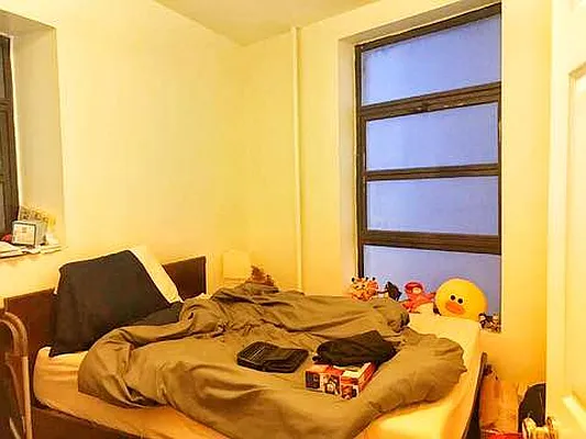 Rented by Friedman Roth Realty | media 16