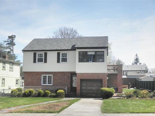 2nd image of 7923 Hollis Hills Ter