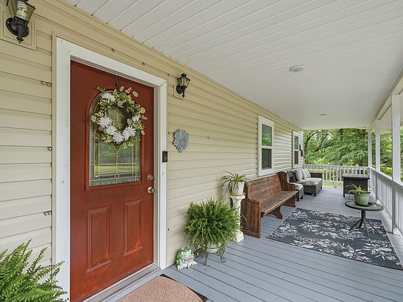3rd image of 9010 Josanne Ln