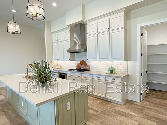 5th image of 2660 E Longhorn Ct