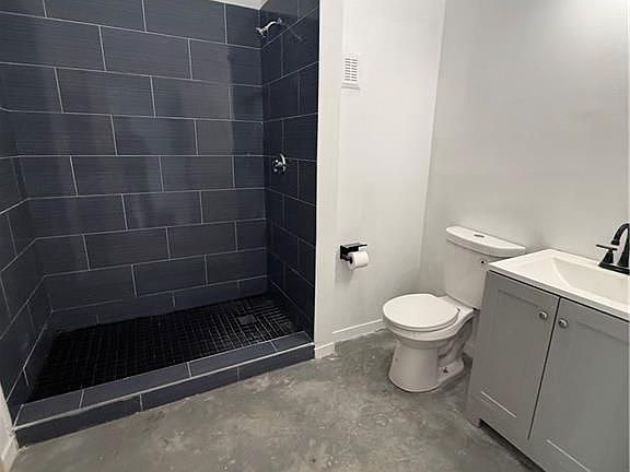 5th image of 536 Smith St #107