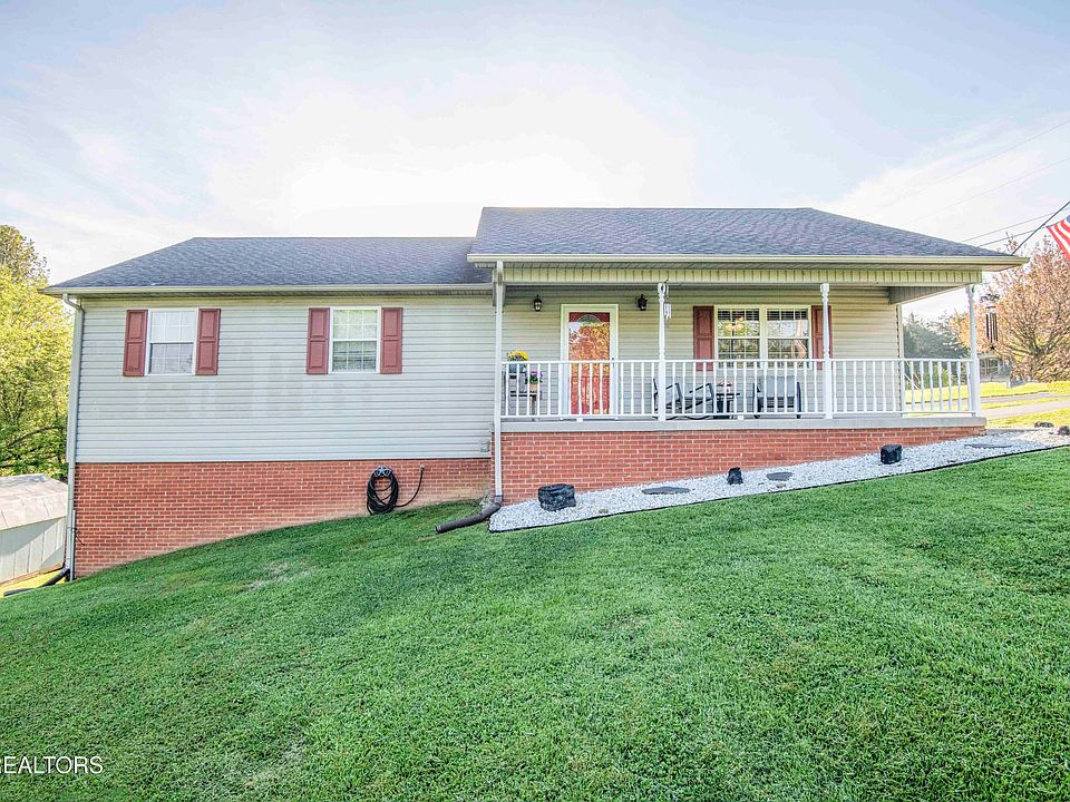 1st image of 127 Courtney Cir