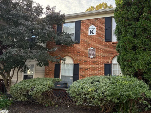 9436 Scarlet Oak Dr, Manassas, VA 20110