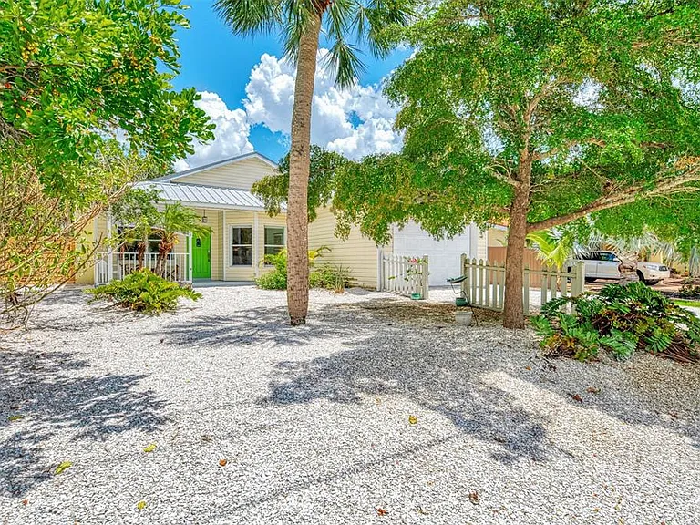 5253 Avenida Del Mare — Photo 3