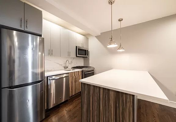 2nd image of 15 Crooke Ave APT 1C
