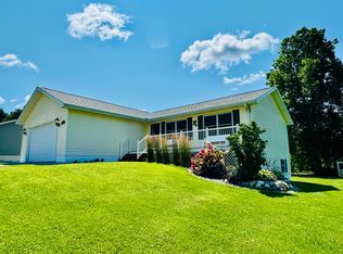 6160 Aubill Dr, Eau Claire, MI
