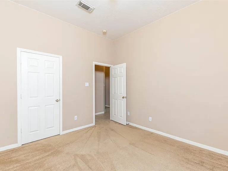 2201 Signal Hill Dr — Photo 38