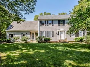 10 Bottom Ln, Sandwich, MA 02563
