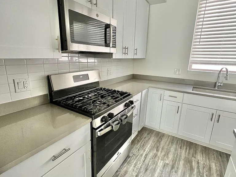 3103 Beachview Ln — Photo 14