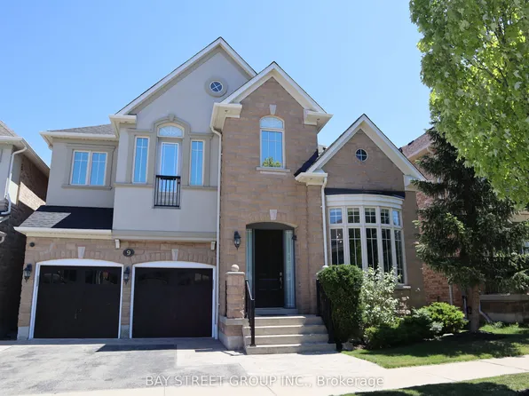 9 Eber St, Richmond Hill, ON L4E 4X2
