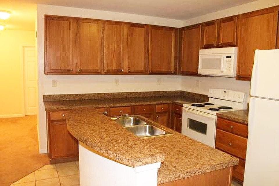 Cabinet/Counter color may vary