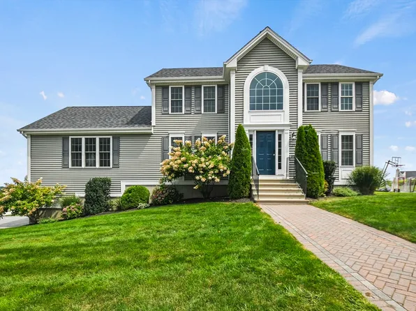 29 Briarcliff Dr, Auburn, MA 01501