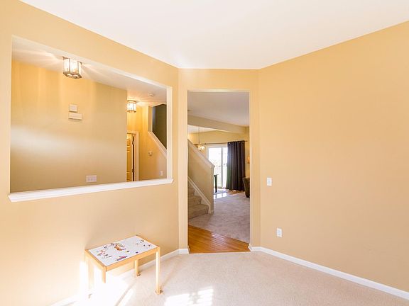 5th image of 7865 Newbury Dr