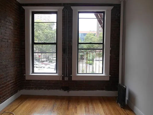 Rented by Prince Real Estate Associates LLC | media 32