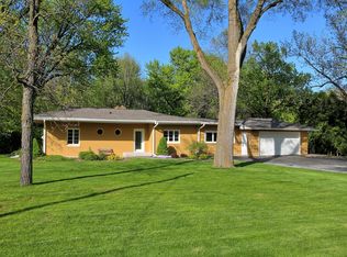 10240 W Saint Martins Rd, Franklin, WI 53132