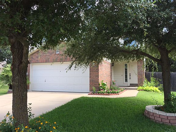 2nd image of 3743 Castle Rock Dr