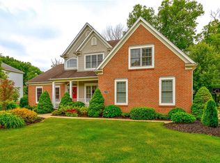 495 Woodview Trl, Aurora, OH 44202