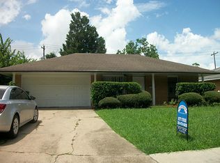 1805 E Martha Ln, Pasadena, TX 77502