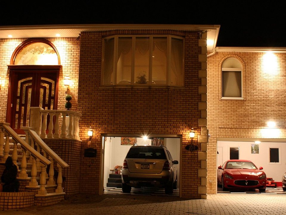 230 Barbara Street 