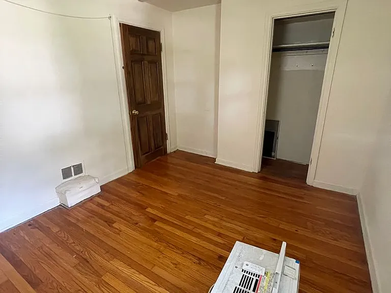 65 E Norwich Ave — Photo 41