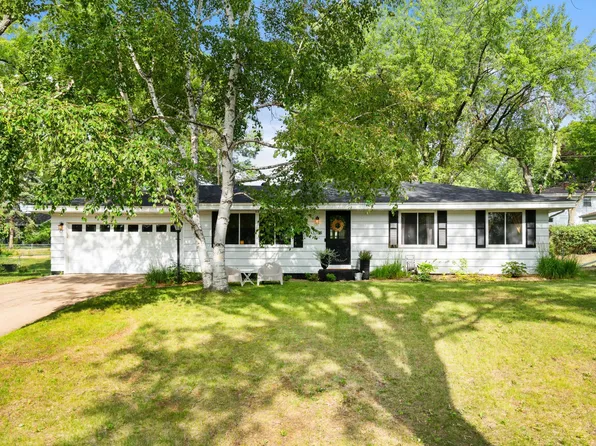 3384 Emerald Dr, White Bear Lake, MN 55110