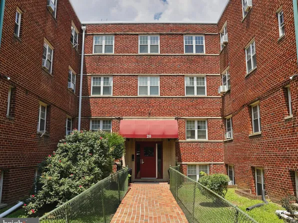 20 Chesapeake St SE #41, Washington, DC 20032