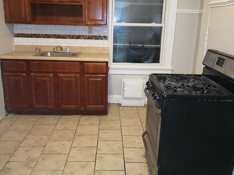 1st image of 213 S Harrison St #3L