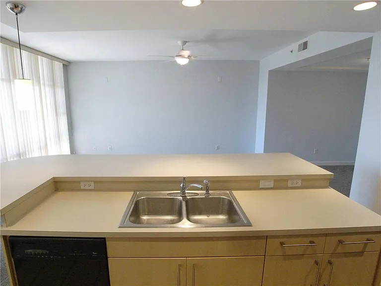 250 Park Avenue West NW #NW-712-712 — Photo 13
