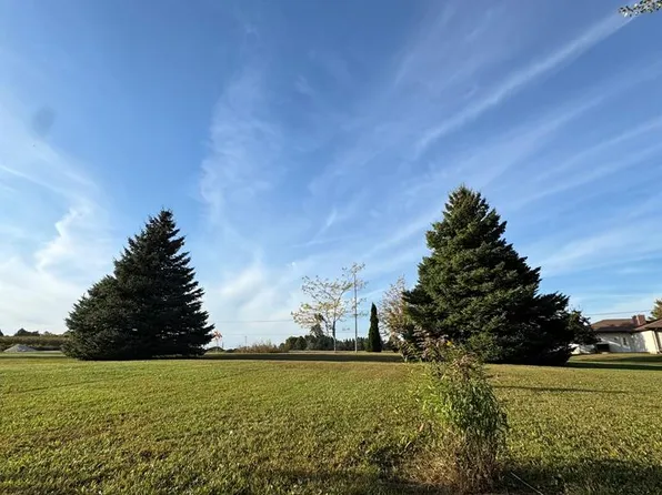 1724 Jefferson St, Algoma, WI 54201