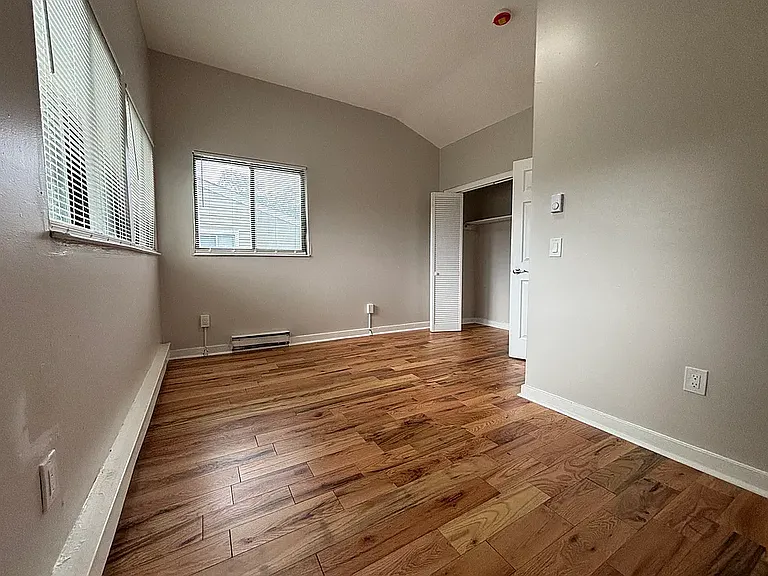 559 Sherman Pkwy #13-A — Photo 9