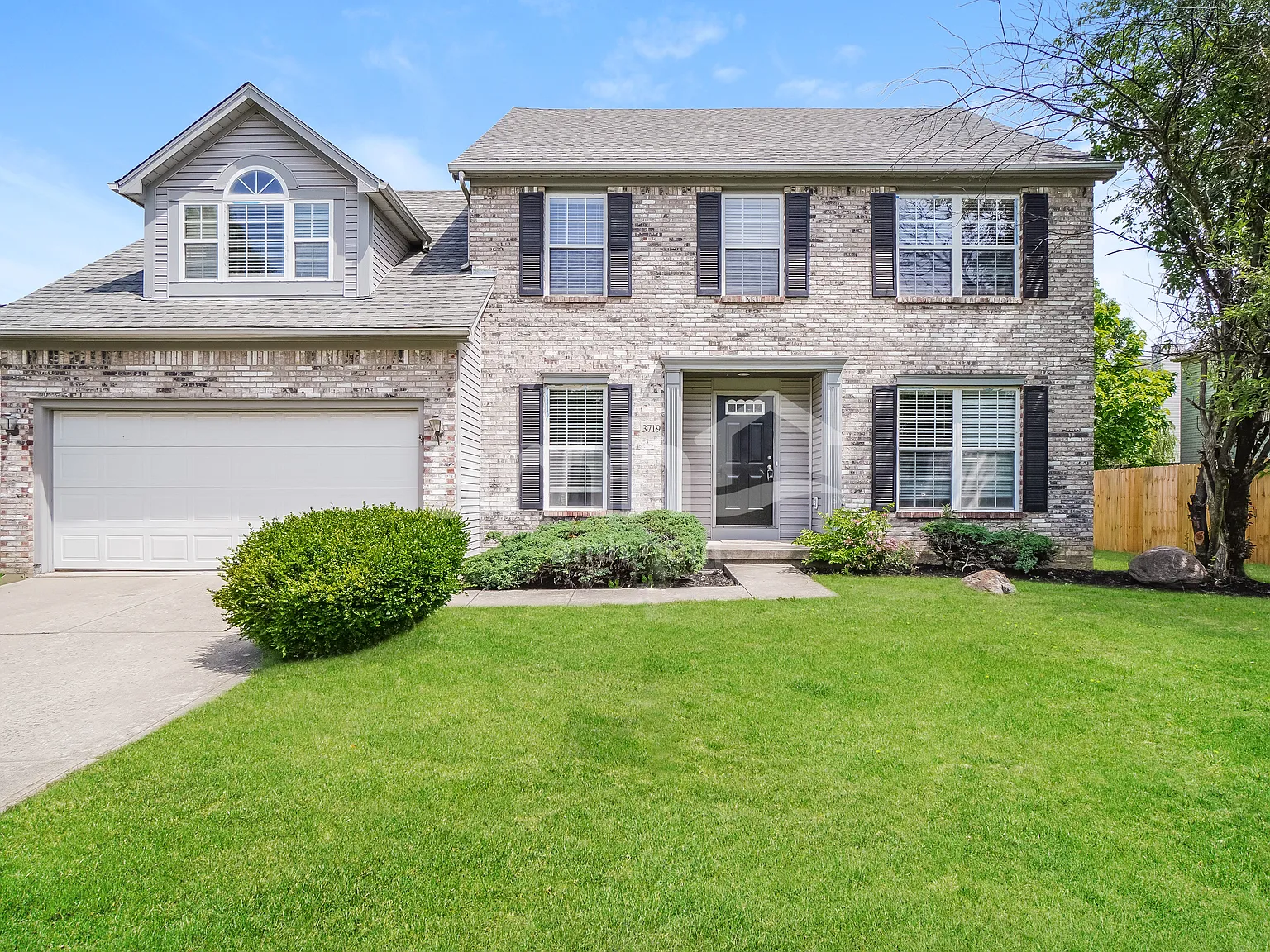 4 bed, 2.5 bath, 2485 sqft, $3,205 — Photo 1