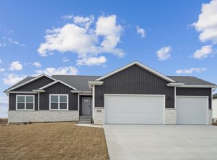 1724 Dalton St, Jesup, IA 50648