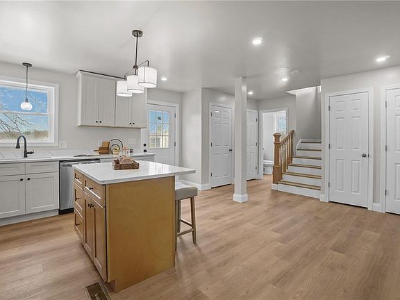 4th image of 354 Jastram St