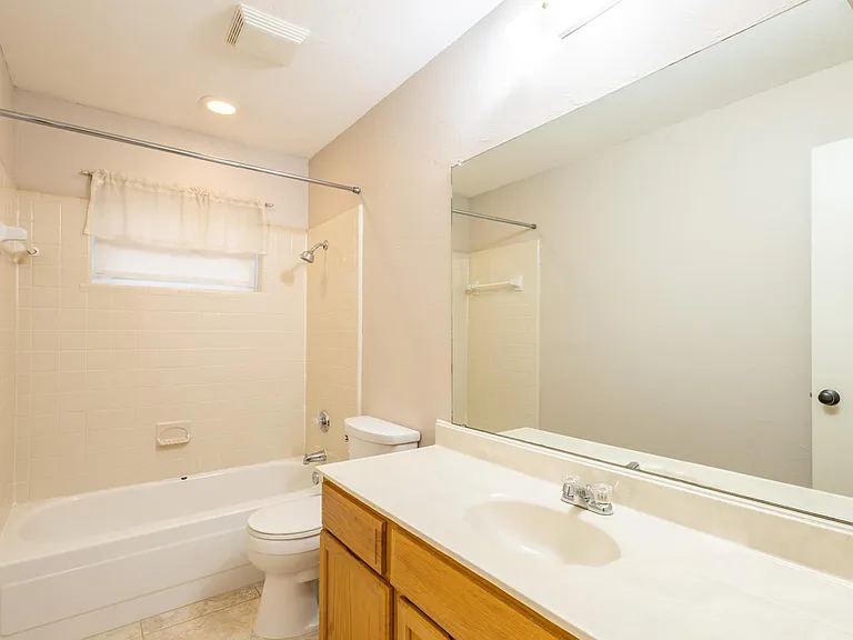 1526 Haven Pl — Photo 15