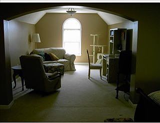 5th image of 436 Southfield Dr