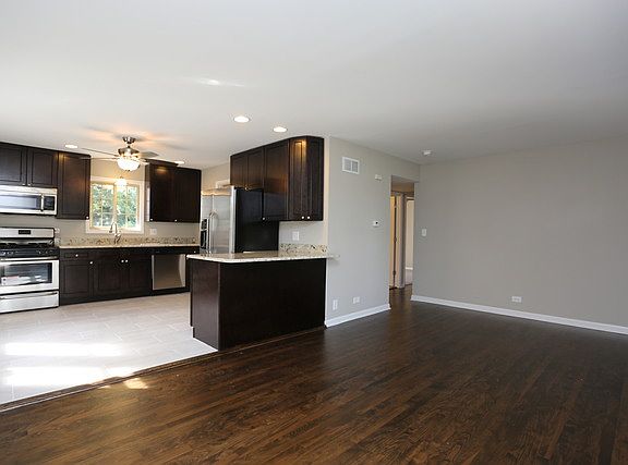 5th image of 703 E Le Moyne Ave