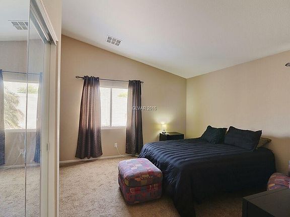 3rd image of 348 River Glider Ave