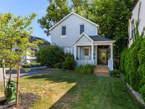 96 N York St, Saint Catharines, ON L2R 6E2