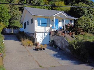 860 8th Ter, Coos Bay, OR 97420