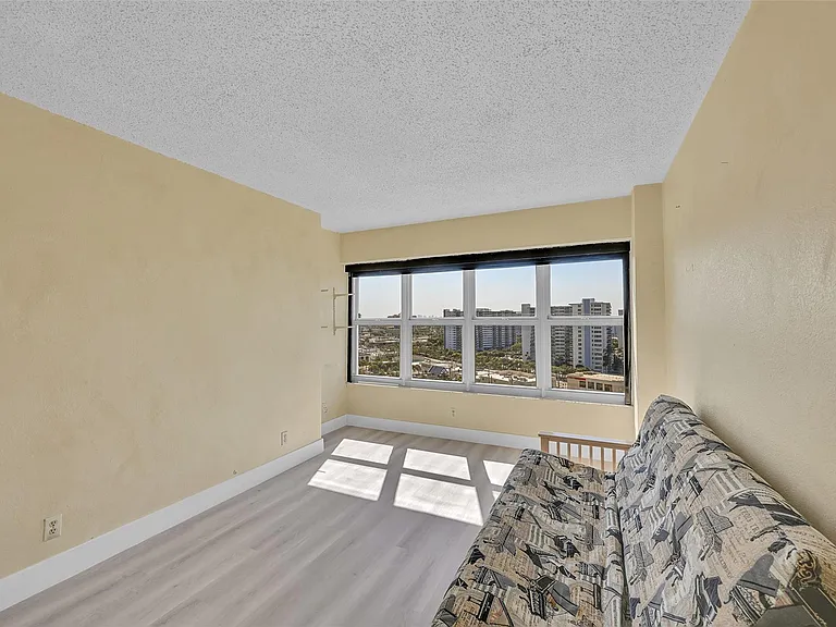3700 Galt Ocean Dr #1215 — Photo 20