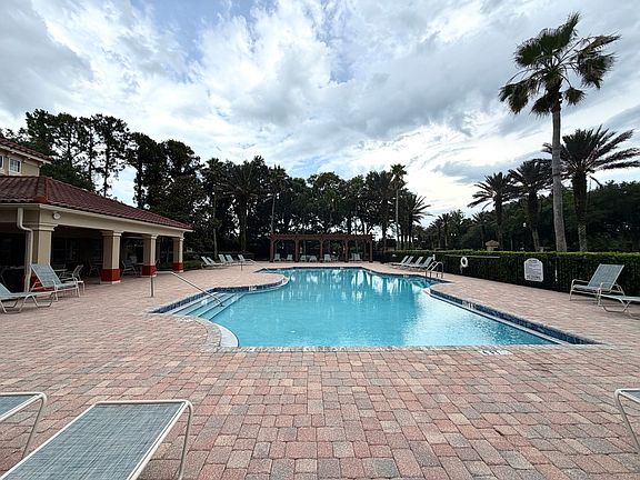 3rd image of 13527 Montecito Pl