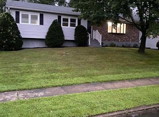 104 Honey Pot Rd, West Haven, CT 06516