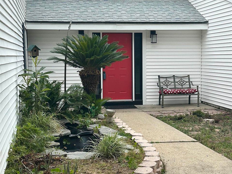 1st image of 3388 Wood Hill Dr