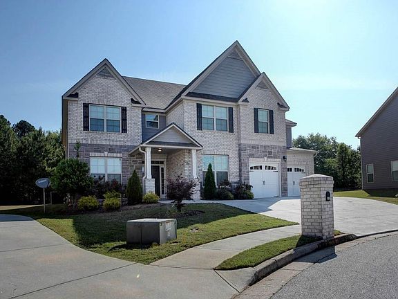 3rd image of 532 Georgia Cir