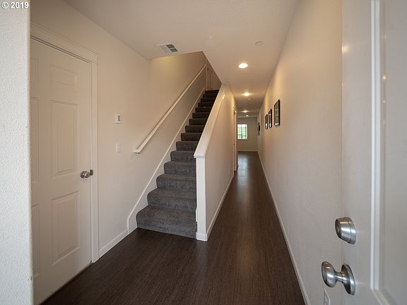 3rd image of 7510 NE 34th Ave APT 4D
