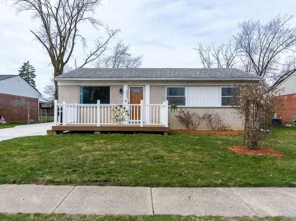 9622 Marc St, Romulus, MI 48174