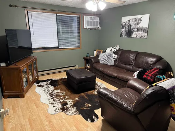 910 Benton Dr APT 23, Iowa City, IA 52246