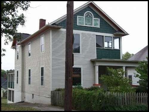 1st image of 218 E Scott Ave