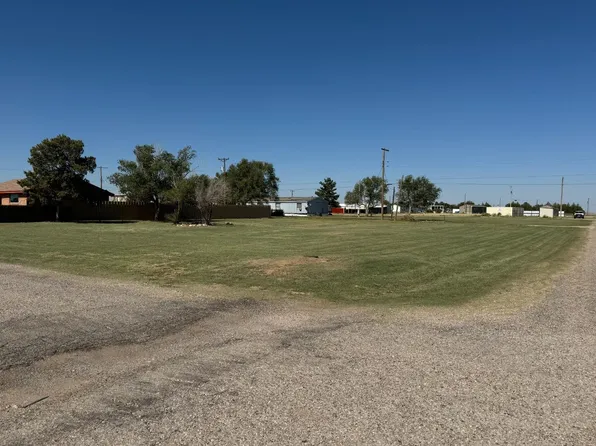 301 N Plains Ave, Happy, TX 79042